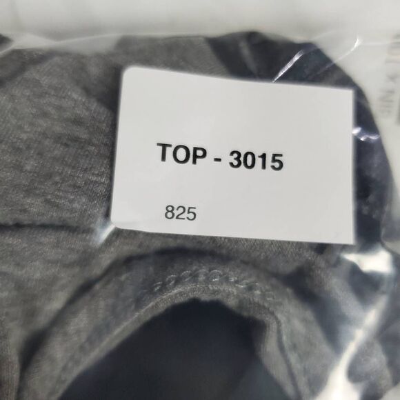 Maurices Women’s Plus Gray Black Lace Contrast Short Sleeve Tunic Top Size 0 (1X - Picture 8 of 8